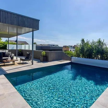 4 De Luxe Pour 4 Personnes