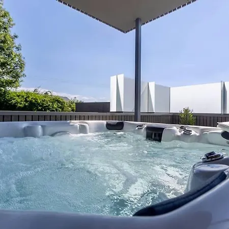 4 De Luxe Pour 4 Personnes